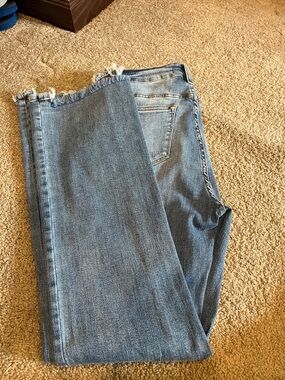 Judy Blue Medium Light Blue Jeans with Raw Hem